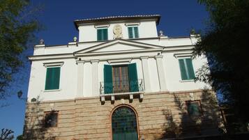 Vila, 2 kamar tidur, patio, pemandangan kolam renang | Eksterior