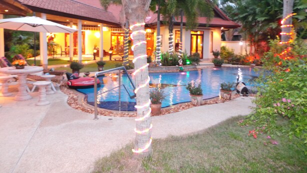 Utomhuspool