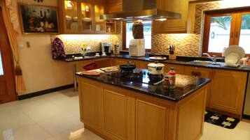 Villa, 4 Bedrooms, Smoking, Balcony | Private kitchen
