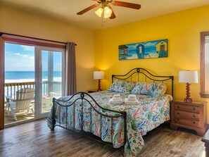 5 quartos, ferros/tábuas de passar roupa, berço de viagem