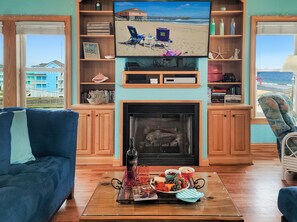 Smart TV, fireplace, DVD player, foosball - ON THE BEACH! Spiritual Sunrises and Glorious Sunsets, dogs welcome! (Rodanthe)