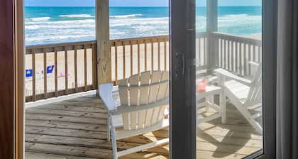 SALE! Spiritual Sunrises and Glorious Sunsets, right on the Beach, dogs welcome!