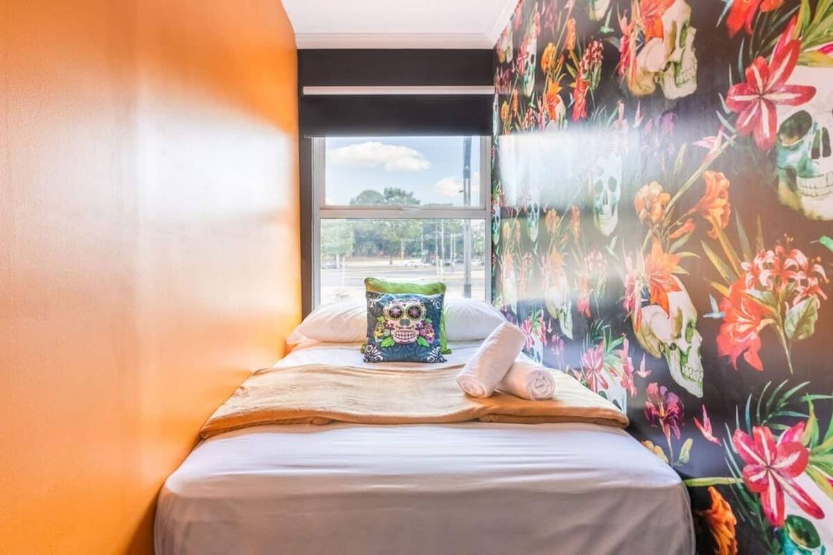 Hypo-allergenic bedding, free WiFi, individually decorated, bed sheets