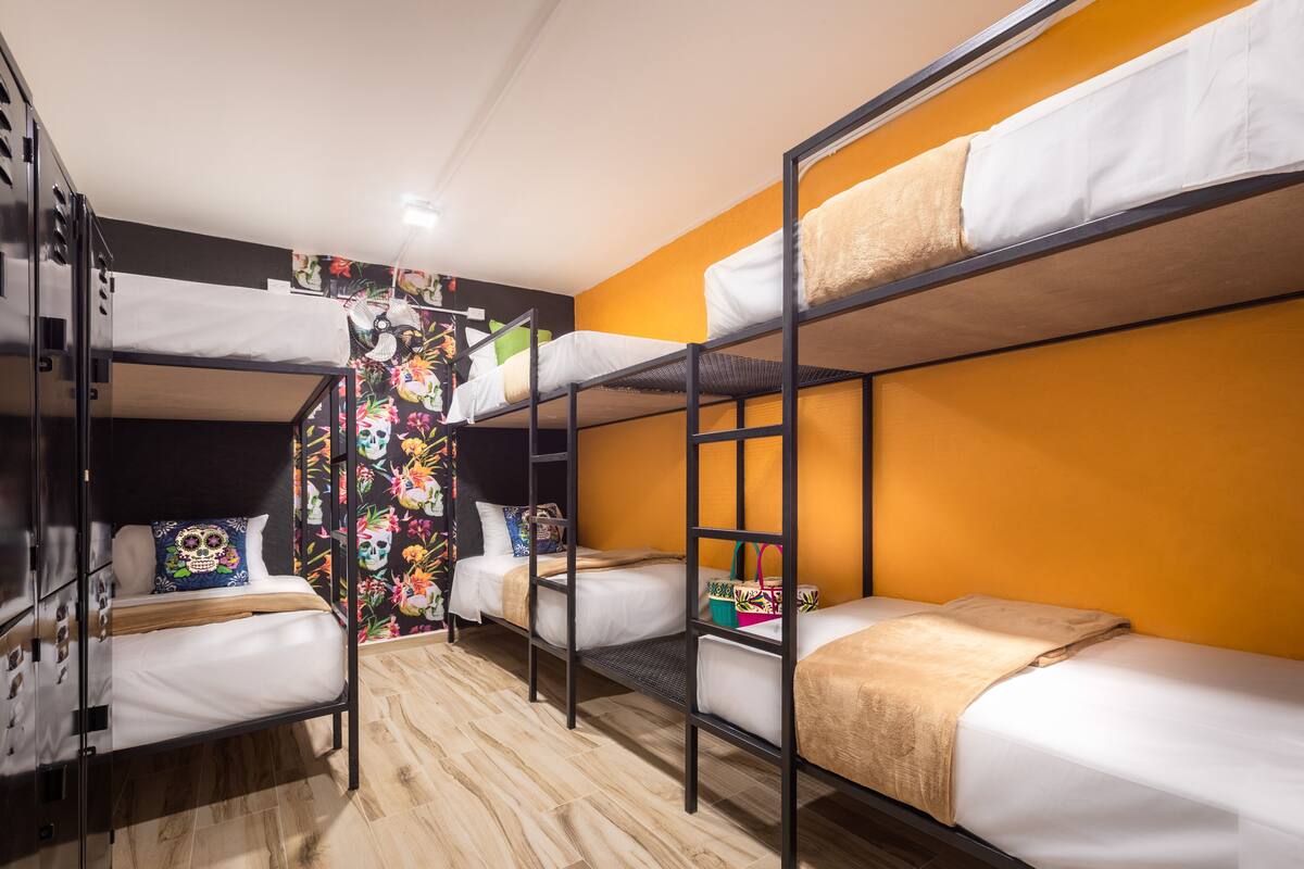 Hypo-allergenic bedding, free WiFi, individually decorated, bed sheets