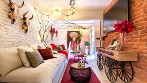 Lobby sitting area - Casa Kanabri Hostal Boutique - Hostel (Mexico City)