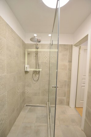 Apartment, 1 Bedroom, City View | Bathroom - Twin I - One Bedroom - 4 Guests - Cismigiu Gardens (Bucharest)