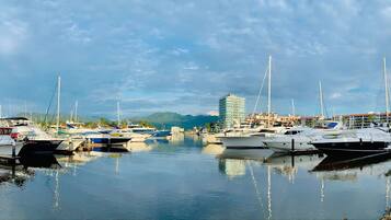 Apartment, 2 Bedrooms, Accessible, Smoking | Marina