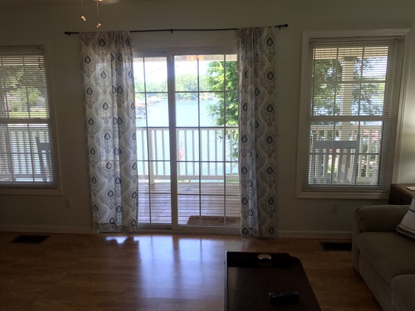 TV, DVD player - Big Water Front on Best Water at Jackson Lake!!!! (Jackson)