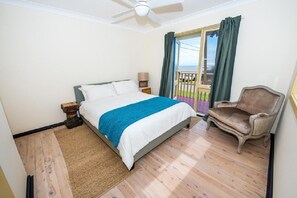 4 bedrooms, WiFi, bed sheets