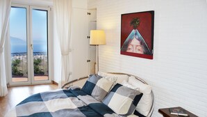 Apartment, 2 Bedrooms, Patio, Ocean View