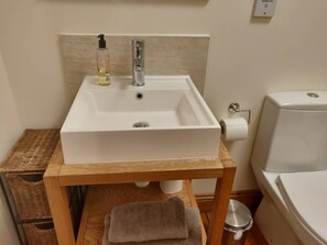 House, 3 Bedrooms, Patio | Bathroom