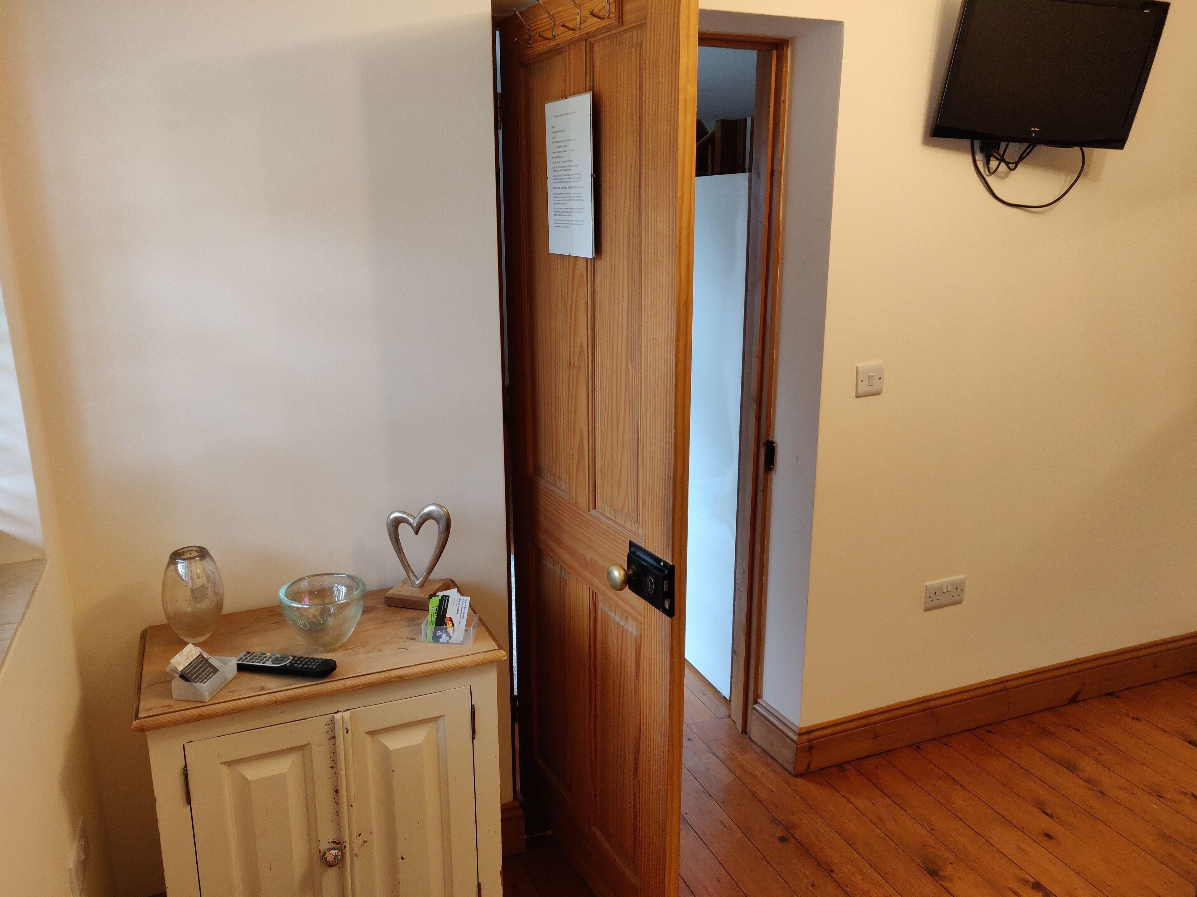 Room amenity
