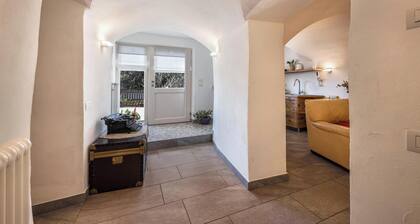 Apartment "Mariagrazia" with Mountain View, Garden & Turkish Bath