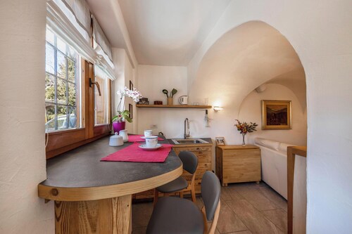 Appartement "Mariagrazia" avec vue sur la montagne, jardin et bain turc