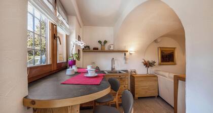 Appartement "Mariagrazia" avec vue sur la montagne, jardin et bain turc