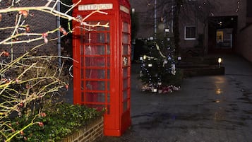 Apartment, 1 Bedroom, Terrace | Property grounds