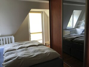 3 Schlafzimmer, Reisekinderbett, WLAN, Bettwäsche