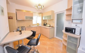 Apartamento, 2 habitaciones, fumadores, terraza | Interior