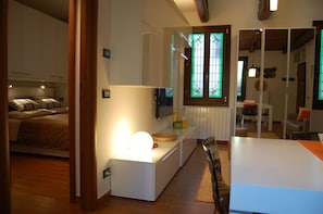 Apartment, 1 Schlafzimmer, Terrasse, Gartenblick | Zimmerausstattung