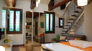 Unclassified image, 5 of 36, button - Loft With Terrace 10 Minutes From S Marco (Venice)