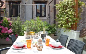 Apartment, 1 Schlafzimmer, Terrasse, Gartenblick | Terrasse/Patio