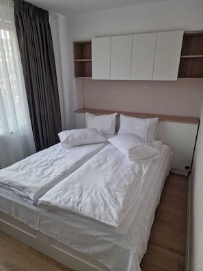 Apartment, 2 Bedrooms, City View