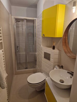 Apartemen, 2 kamar tidur, pemandangan kota | Kamar mandi