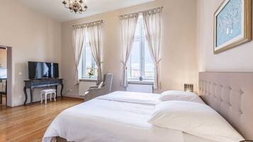 1 bedroom, travel crib, WiFi, bed sheets