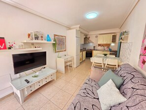 Appartement, 1 chambre, fumeur, terrasse | Salle de séjour