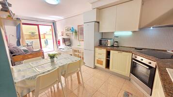 Apartment, 1 Bedroom, Smoking, Terrace | Interior