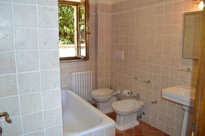 Ferienhaus, 3 Schlafzimmer, Raucher, Terrasse | Badezimmer | Bidet