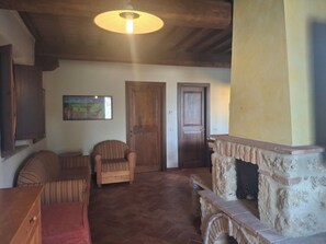 House, 3 Bedrooms, Smoking, Terrace | Living room | TV