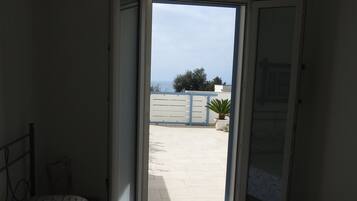 2 camere, culla da viaggio, Wi-Fi gratuito, lenzuola