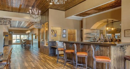 Best Western Bandera Suites & Saloon