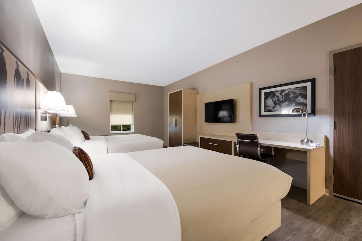 Suite, 2 Queen Beds, Non Smoking, Refrigerator & Microwave | Premium bedding, desk, laptop workspace, free WiFi