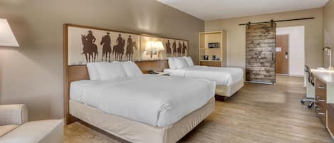 Suite - 2 queensize-senge - ikke-ryger - køleskab og mikrobølgeovn | Premium-sengetøj, skrivebord, arbejdsområde til bærbare computere