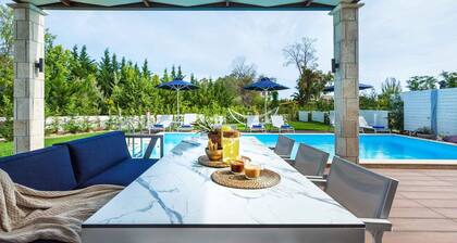 Luxury Halkidiki Villa | Deluxe 5 Bedroom Villa | Private Pool | Pefkochori