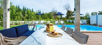 Luxury Halkidiki Villa | Deluxe 5 Bedroom Villa | Private Pool | Pefkochori