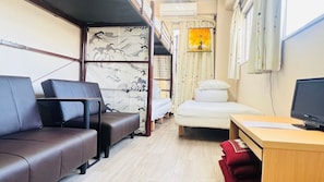 3 chambres, bureau, fer et planche à repasser, Wi-Fi gratuit