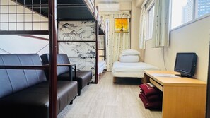 3 Schlafzimmer, Schreibtisch, Bügeleisen/Bügelbrett, kostenloses WLAN