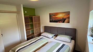 2 Schlafzimmer, Bügeleisen/Bügelbrett, kostenloses WLAN, Bettwäsche