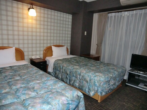 1 chambre, bureau, Wi-Fi gratuit, draps fournis