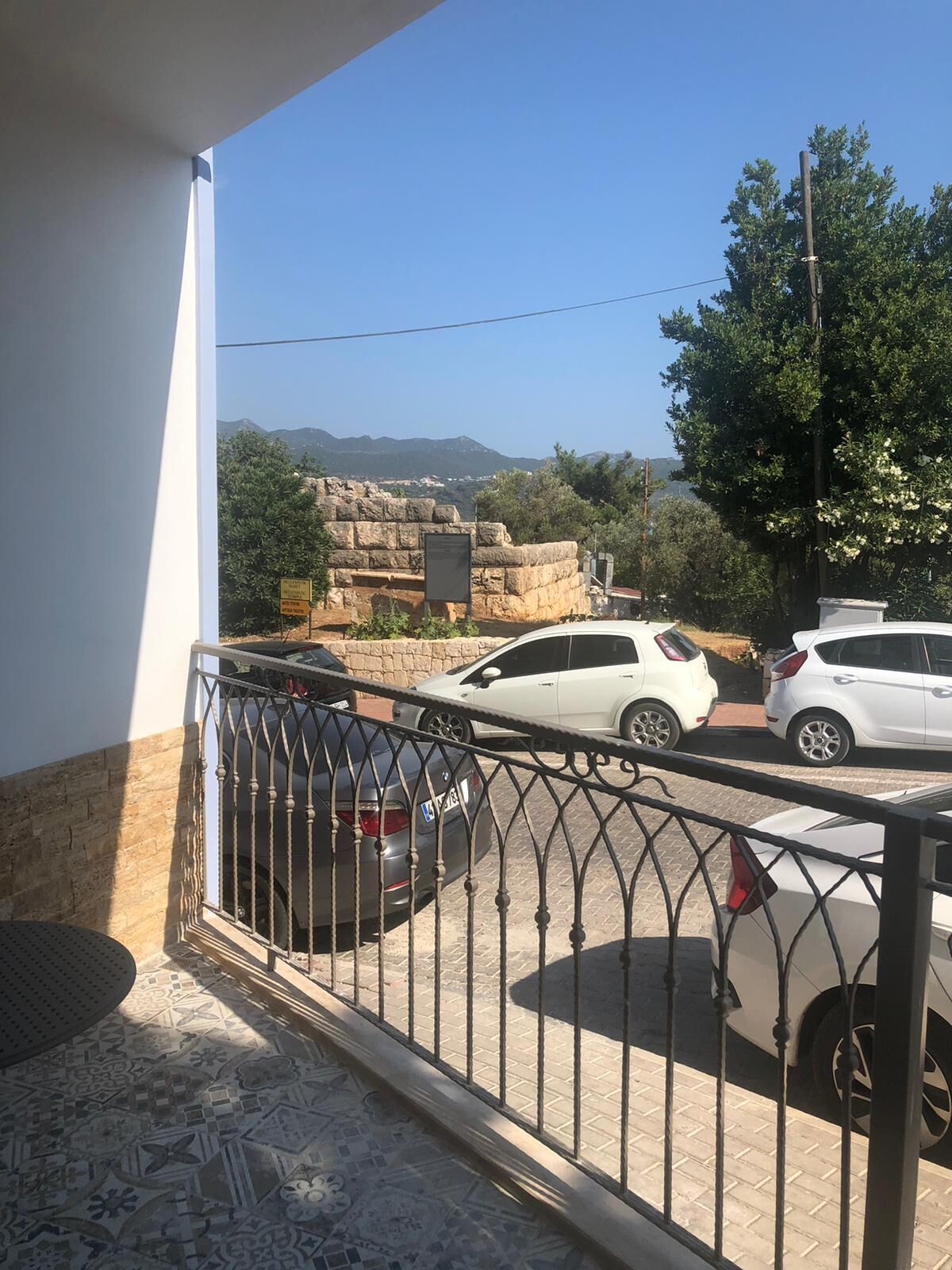 family room | balcony