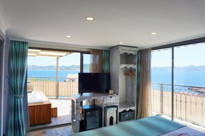 Deluxe Room, Jetted Tub, Sea View
