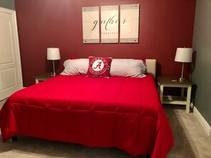 2 bedrooms, iron/ironing board, free WiFi, bed sheets