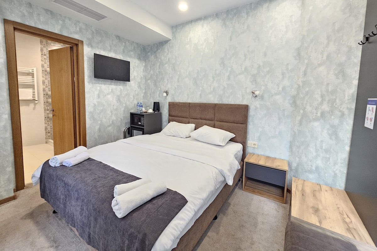 Economy Double Room