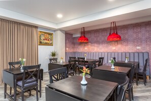 Petit déjeuner buffet compris tous les jours