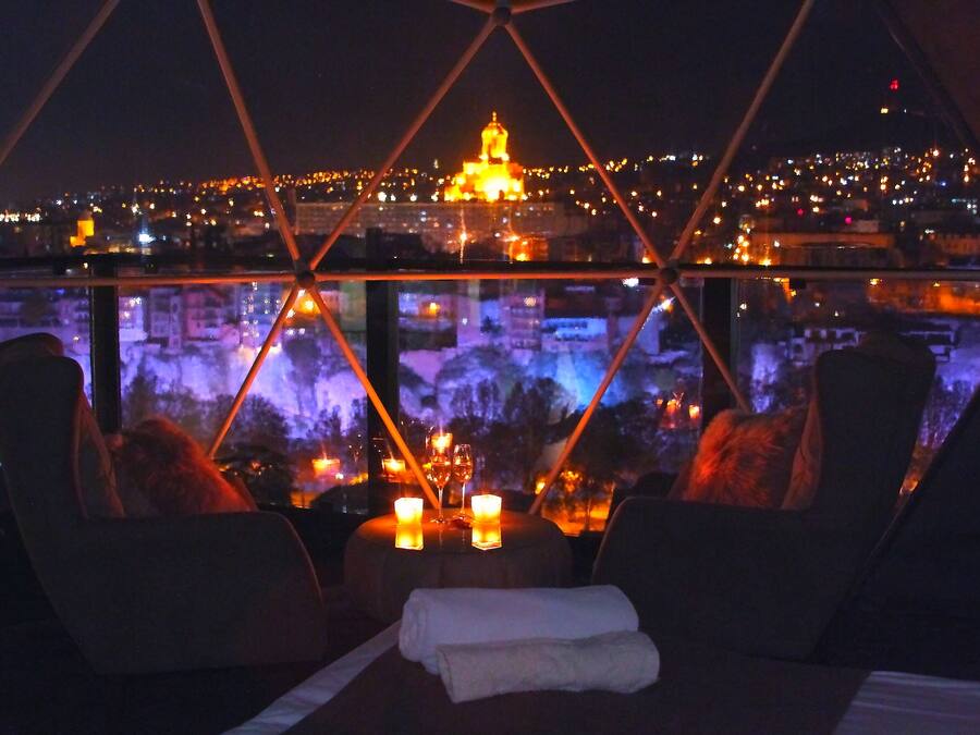 Glamping Ball on Roof top | Hypo-allergenic bedding, minibar, in-room safe, desk