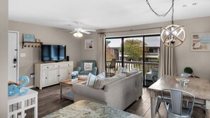 Smart TV, DVD player