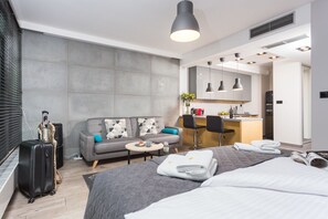 1 slaapkamer, een strijkplank/strijkijzer, reisbedje, gratis wifi